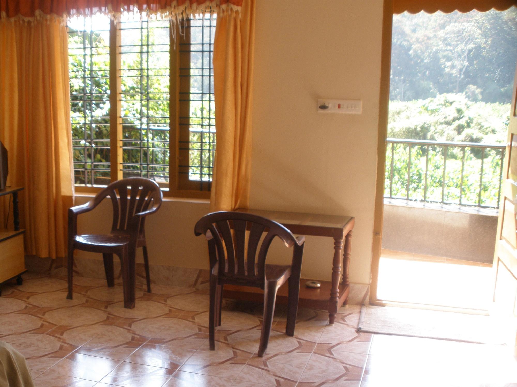 Jungle Palace Homestay Теккади Экстерьер фото